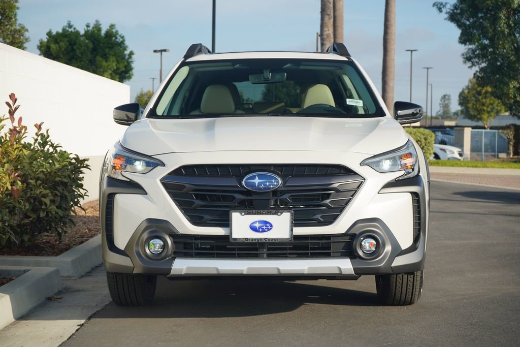 Used 2025 Subaru Outback Limited AWD/4WD image 5