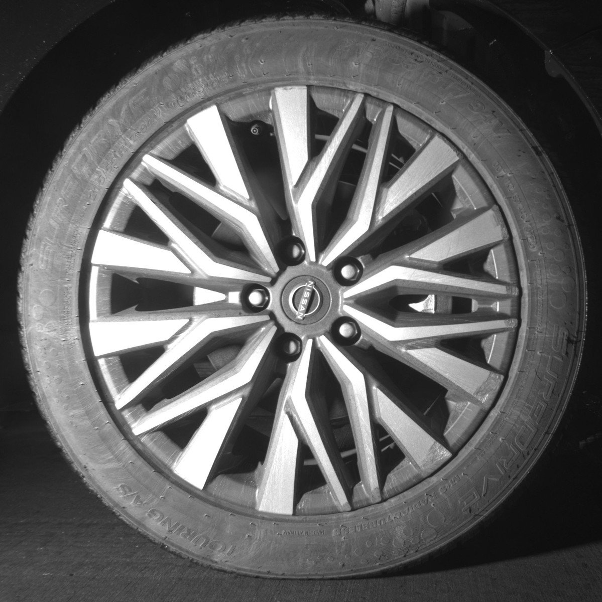 Used 2025 Nissan Altima 2.5 SV FWD image 13