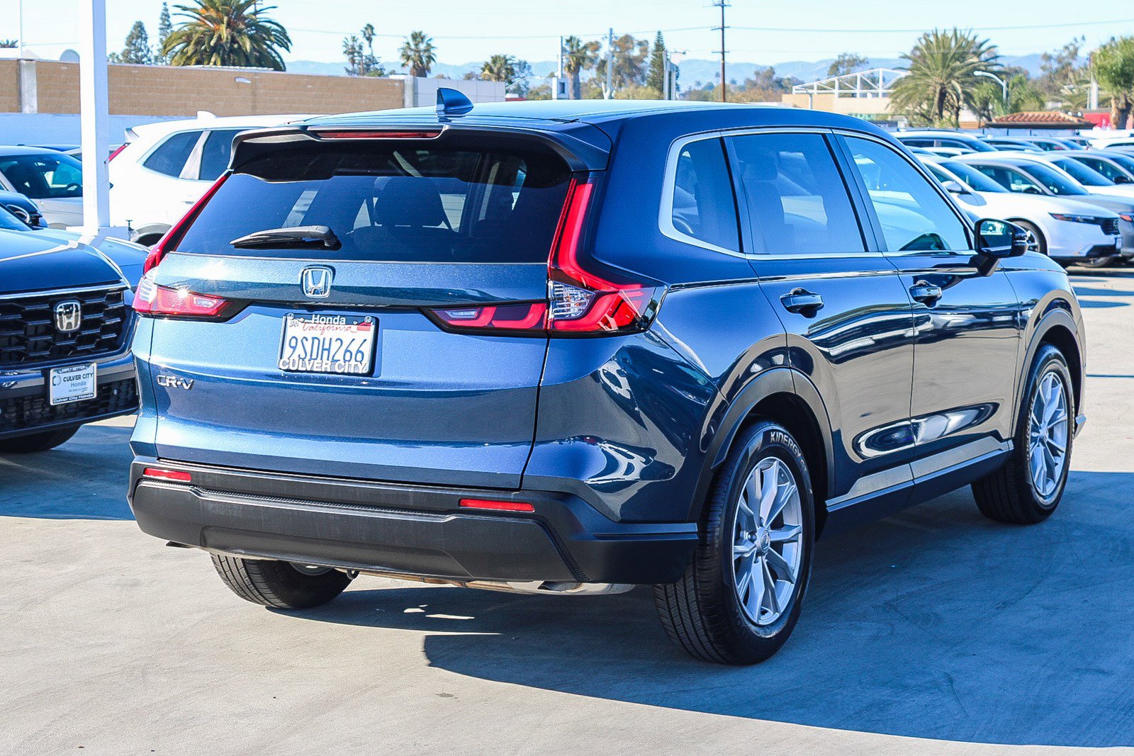 Certified 2025 Honda CR-V EX image 9