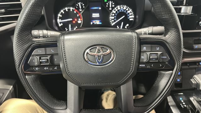 Used 2022 Toyota Tundra SR5 AWD/4WD image 13
