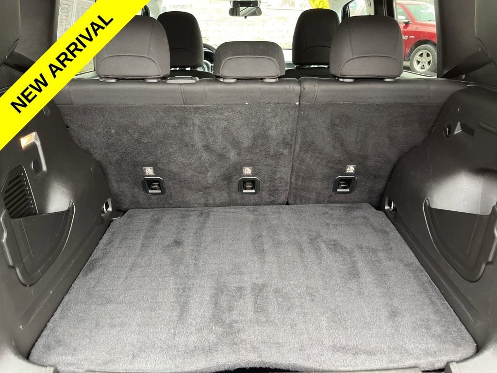 Used 2021 Jeep Renegade Sport image 15