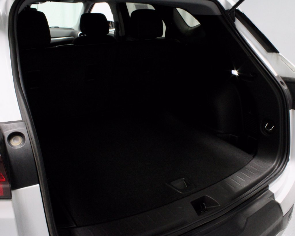 Used 2025 Chevrolet Blazer LT FWD image 12