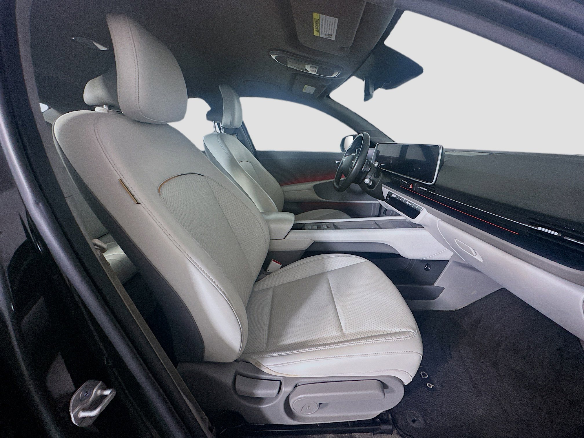 Used 2024 Hyundai Ioniq 6 SEL RWD image 32