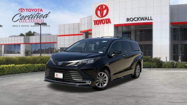 Certified 2024 Toyota Sienna XLE FWD video 1