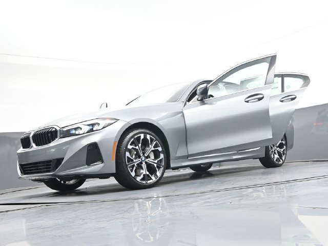 New 2026 BMW 330i xDrive Sedan w/ Premium Package AWD/4WD image 45