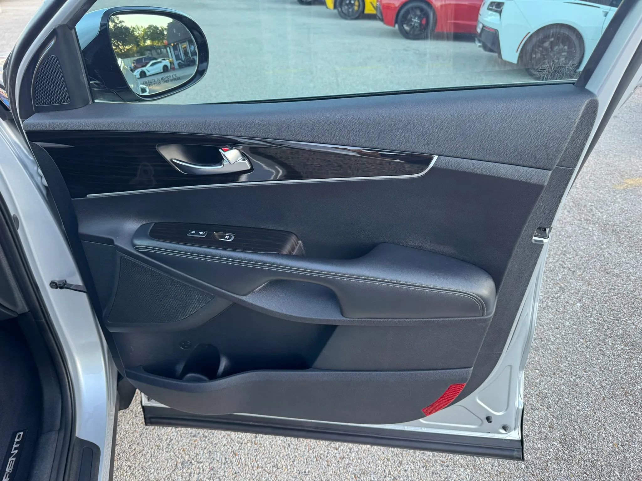 Used 2019 Kia Sorento LX image 15