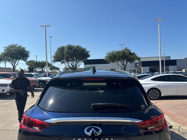 Used 2021 INFINITI QX50 Luxe w/ Cargo Package AWD/4WD image 11