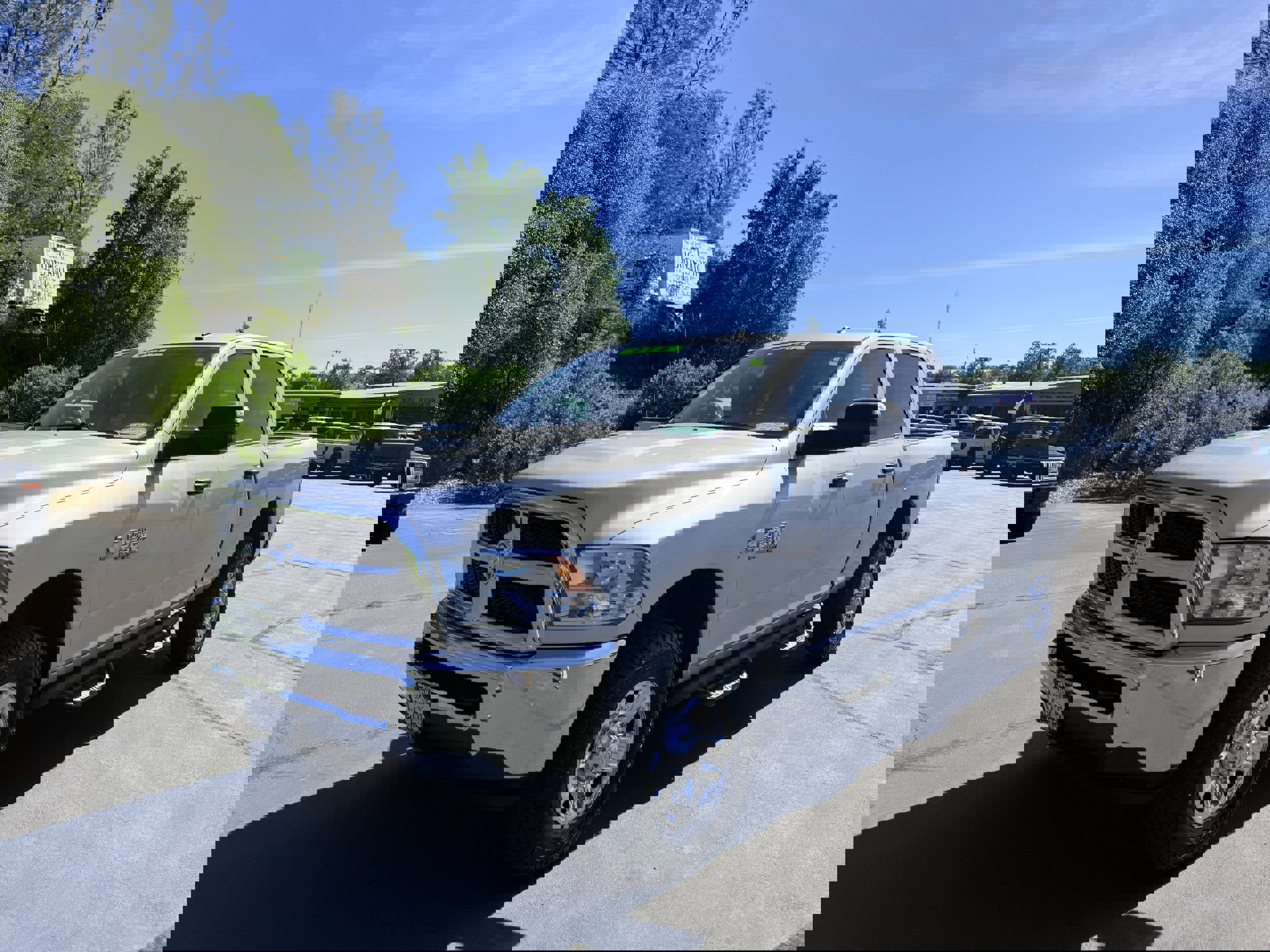 Used 2016 RAM 2500 Tradesman w/ Chrome Appearance Group image 2