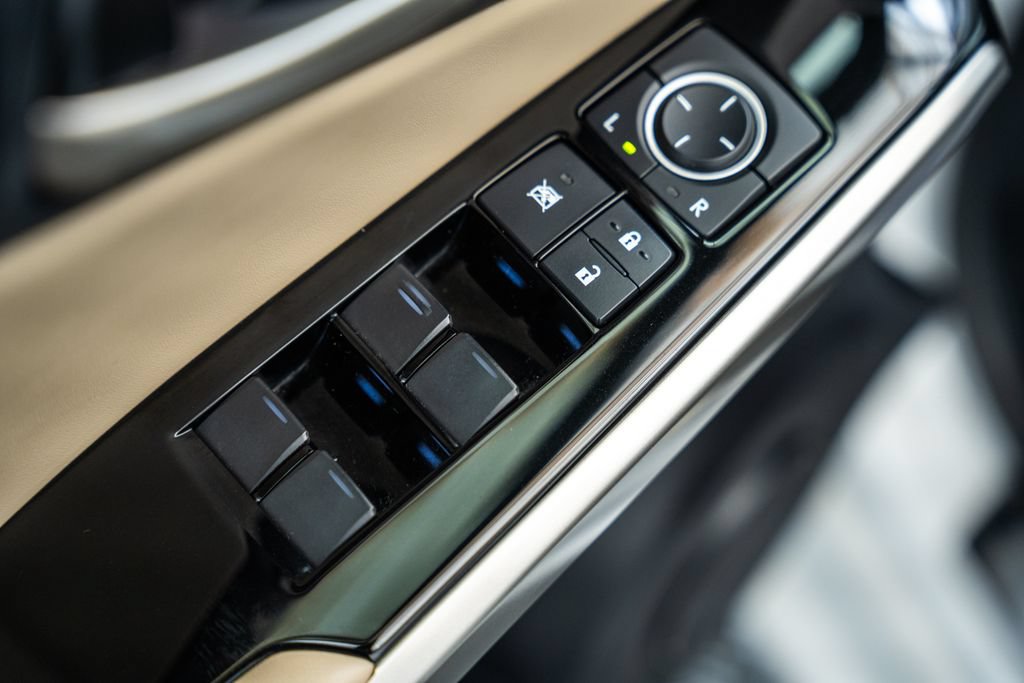 Used 2020 Lexus IS 300 w/ Navigation Package RWD image 40