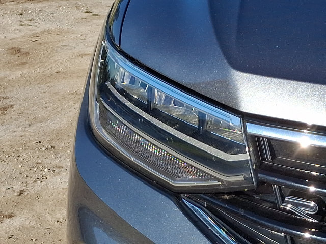 Used 2024 Volkswagen Tiguan SE R-Line AWD/4WD image 28