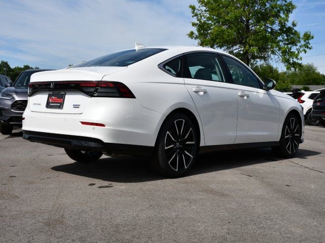 New 2026 Honda Accord Touring image 7