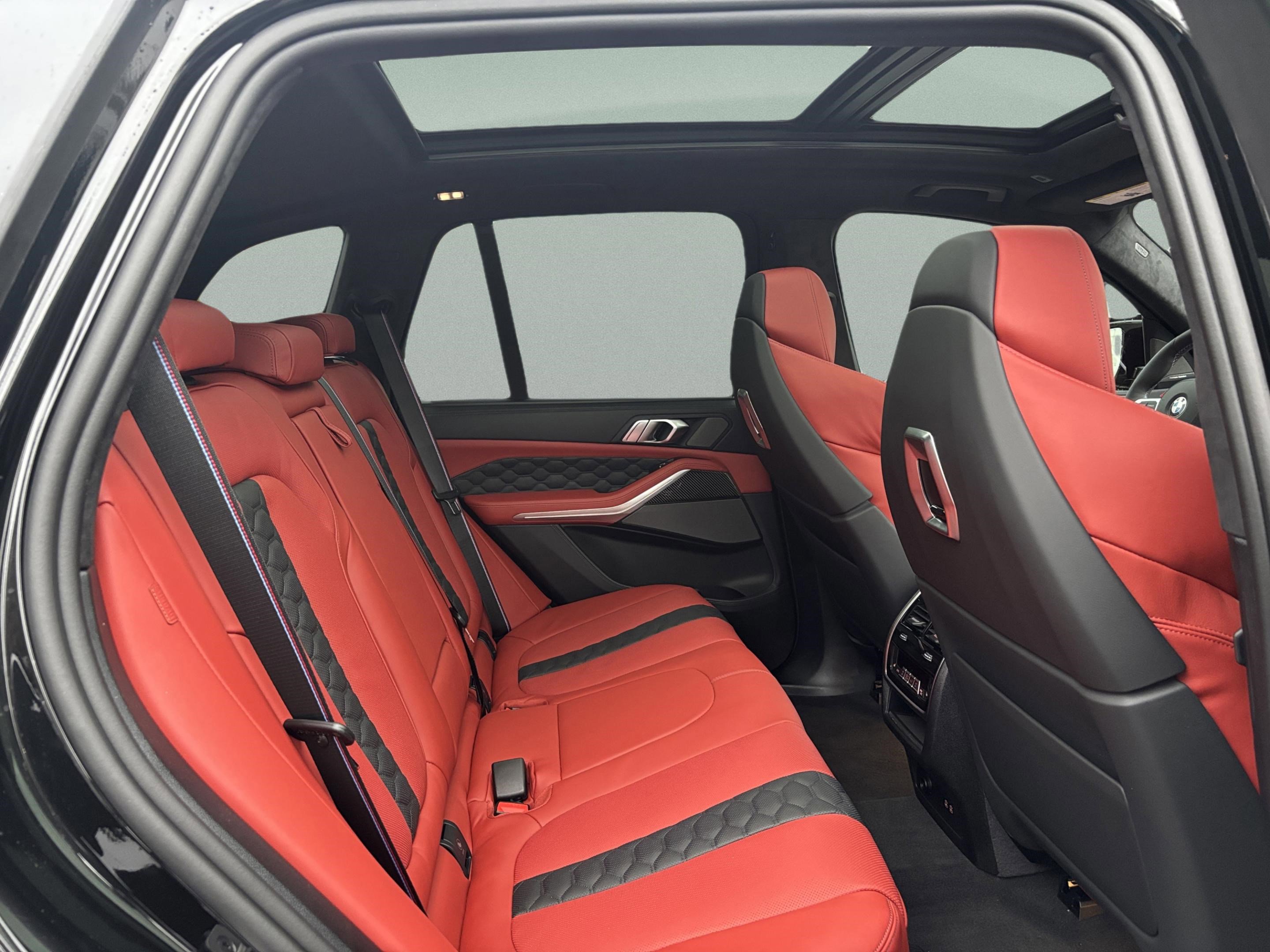 New 2026 BMW X5 M Competition w/ Executive Package AWD/4WD image 9
