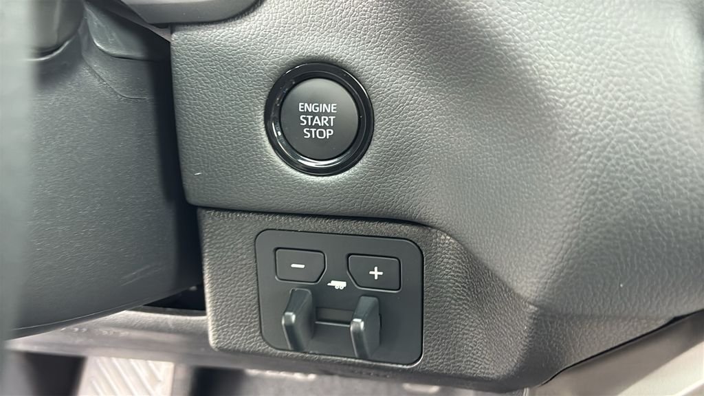 New 2026 Toyota Tundra Limited AWD/4WD image 17