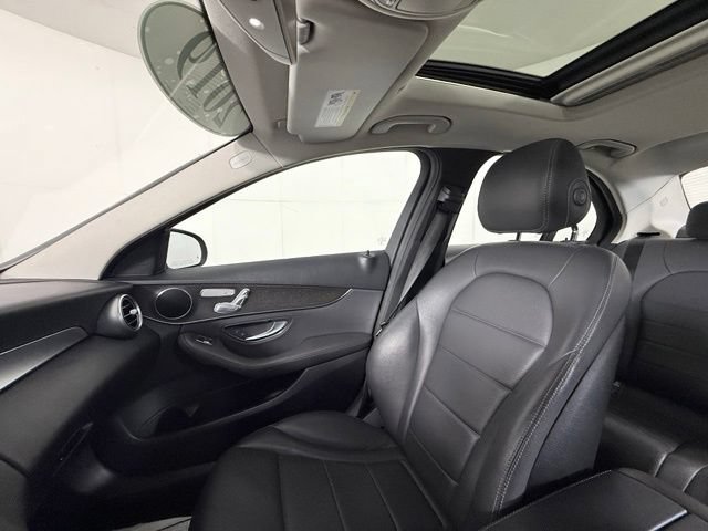 Used 2019 Mercedes-Benz C 300 Sedan image 17