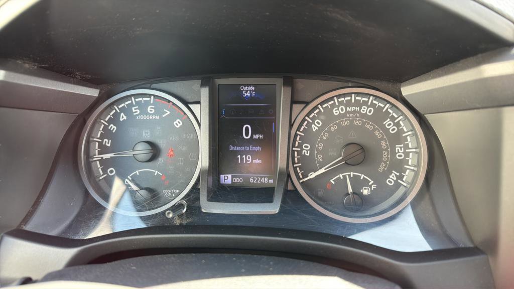 Used 2018 Toyota Tacoma TRD Off-Road w/ Technology Package AWD/4WD image 21