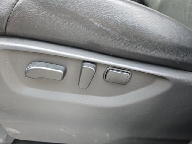 Used 2024 Nissan Armada SL w/ Captain's Chairs Package image 24