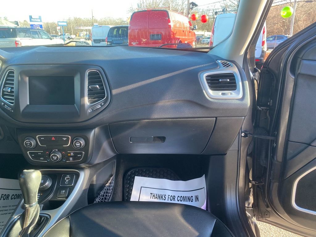 Used 2019 Jeep Compass Latitude w/ Popular Equipment Group image 27