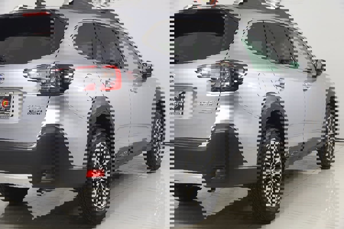 Used 2025 Subaru Outback Touring XT image 46