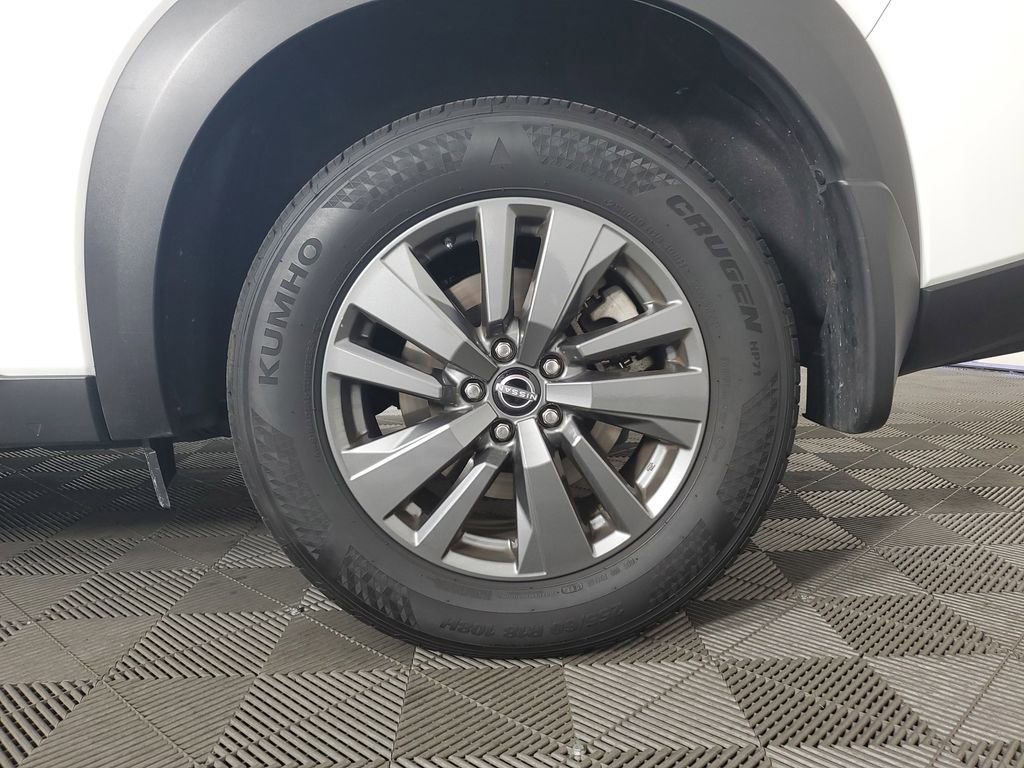 Used 2025 Nissan Pathfinder SV FWD image 30