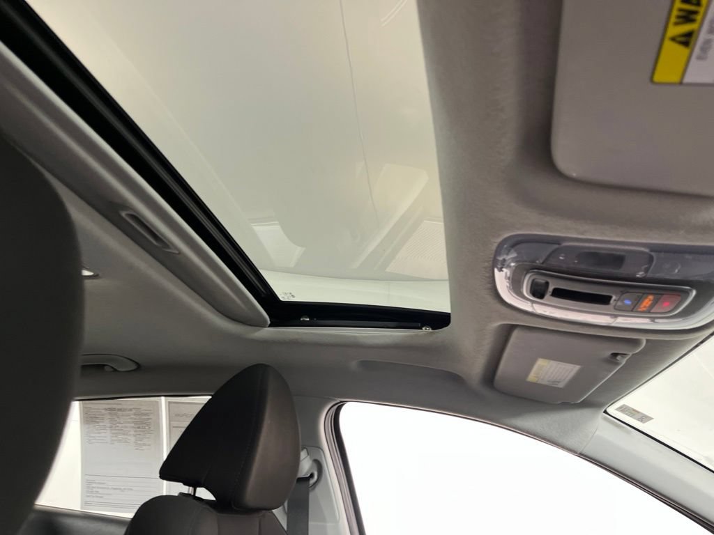 Used 2025 Hyundai Elantra SEL FWD image 4