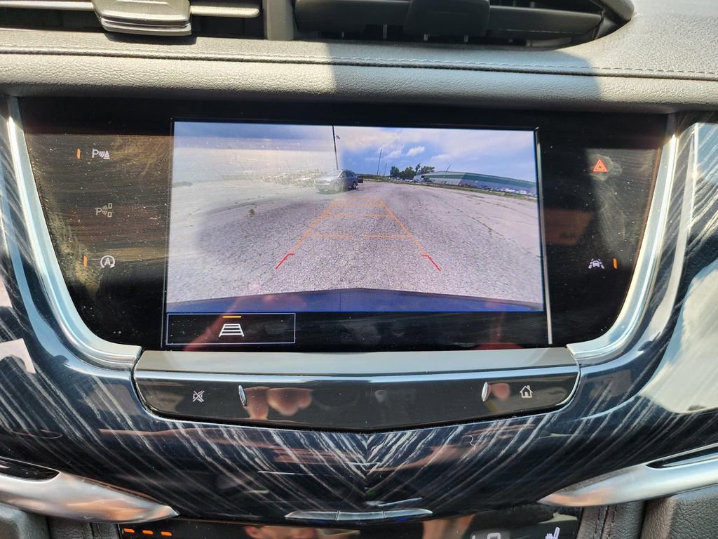Used 2024 Cadillac XT6 Premium Luxury image 9