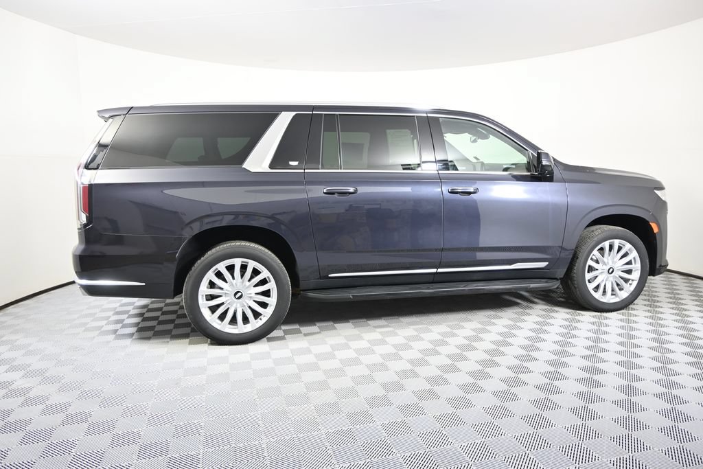 Used 2024 Cadillac Escalade ESV Luxury w/ LPO, Floor Liner Package AWD/4WD image 7