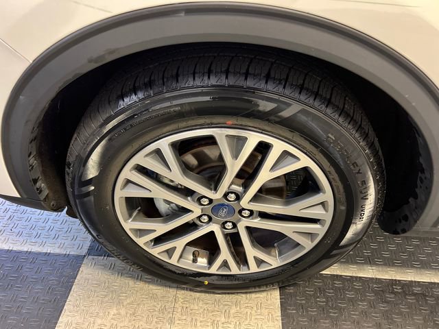 Used 2022 Ford Escape SEL w/ Technology Package image 9