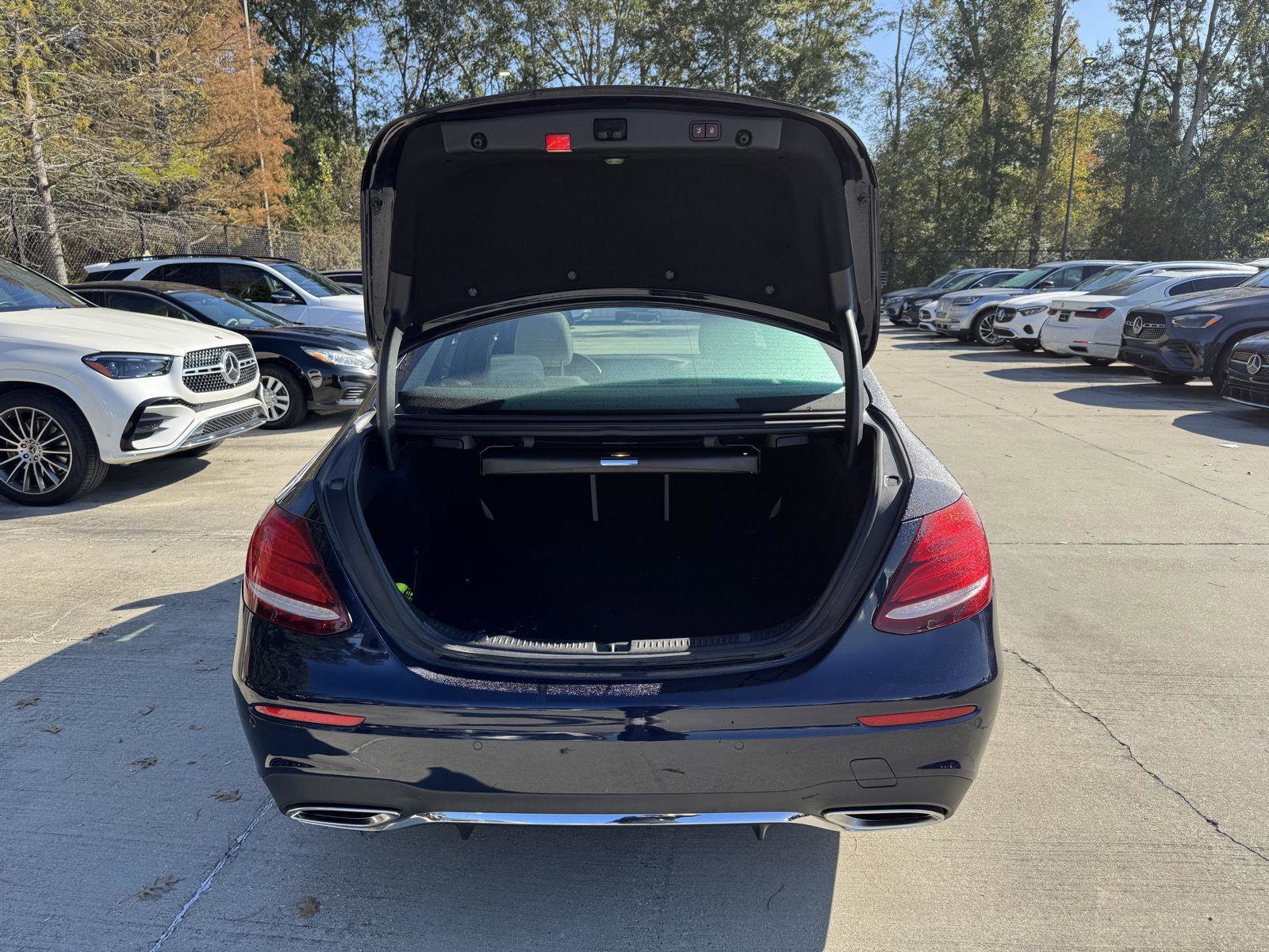 Used 2017 Mercedes-Benz E 300 image 23