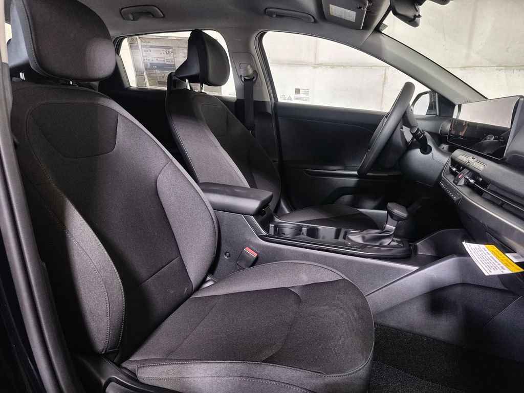 New 2026 Kia K4 FWD image 27