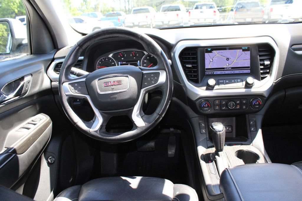 Used 2018 GMC Acadia SLT w/ LPO, Floor Liner Package FWD image 15