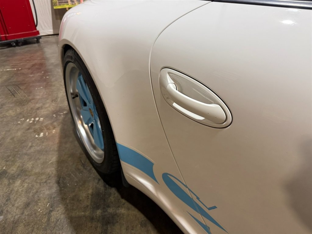 Used 2006 Porsche 911 GT3 RS image 32