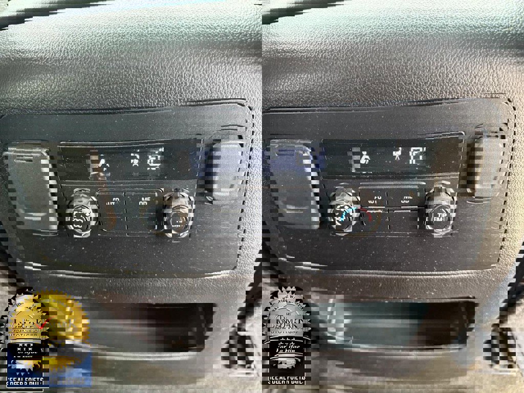 Used 2018 GMC Yukon SLE image 15