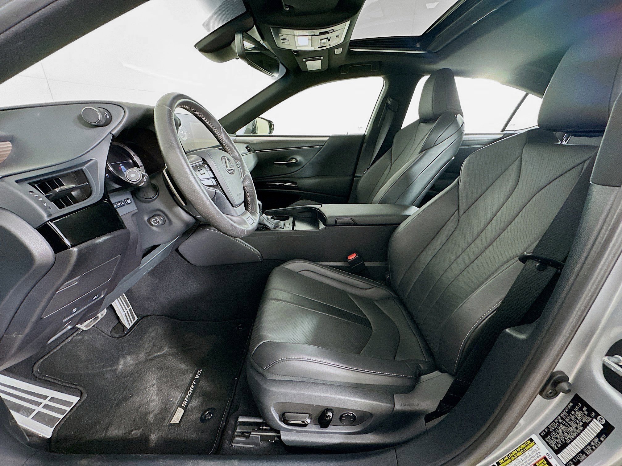 Used 2023 Lexus ES 350 F Sport w/ Accessory Package (Z2) image 13