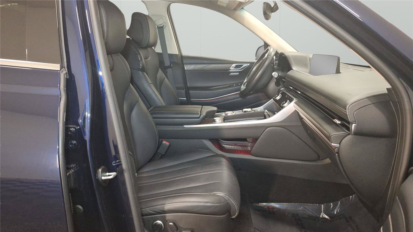 Used 2024 Genesis GV80 2.5T AWD/4WD image 14
