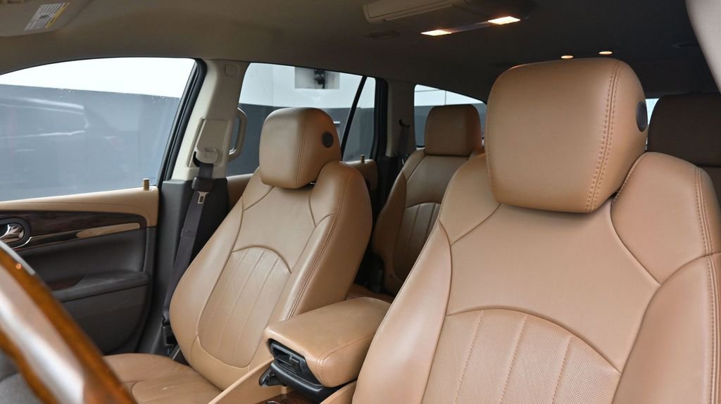 Used 2017 Buick Enclave Leather FWD image 28