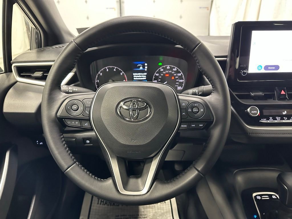 Used 2025 Toyota Corolla SE image 18
