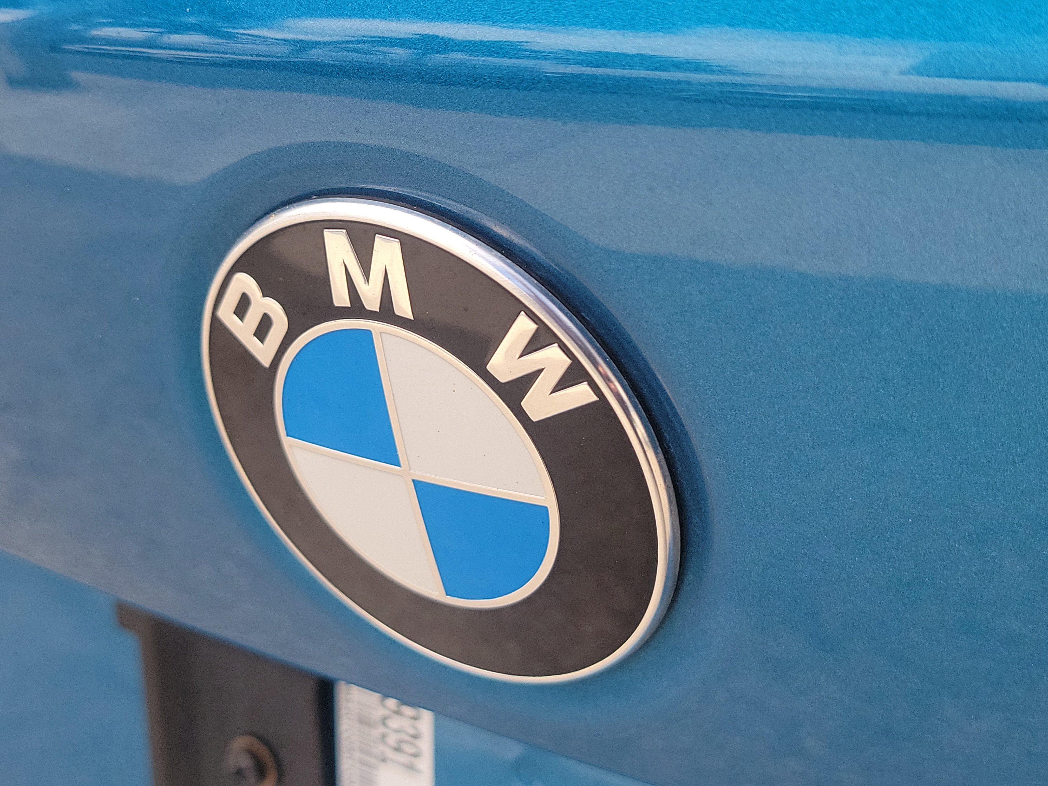 Used 2021 BMW M2 Competition w/ Executive Package RWD image 6