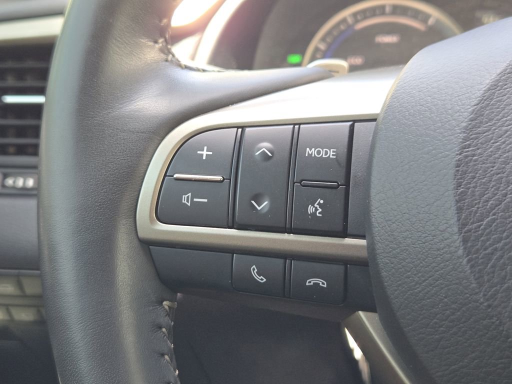 Used 2022 Lexus RX 450h AWD w/ Premium Package image 28