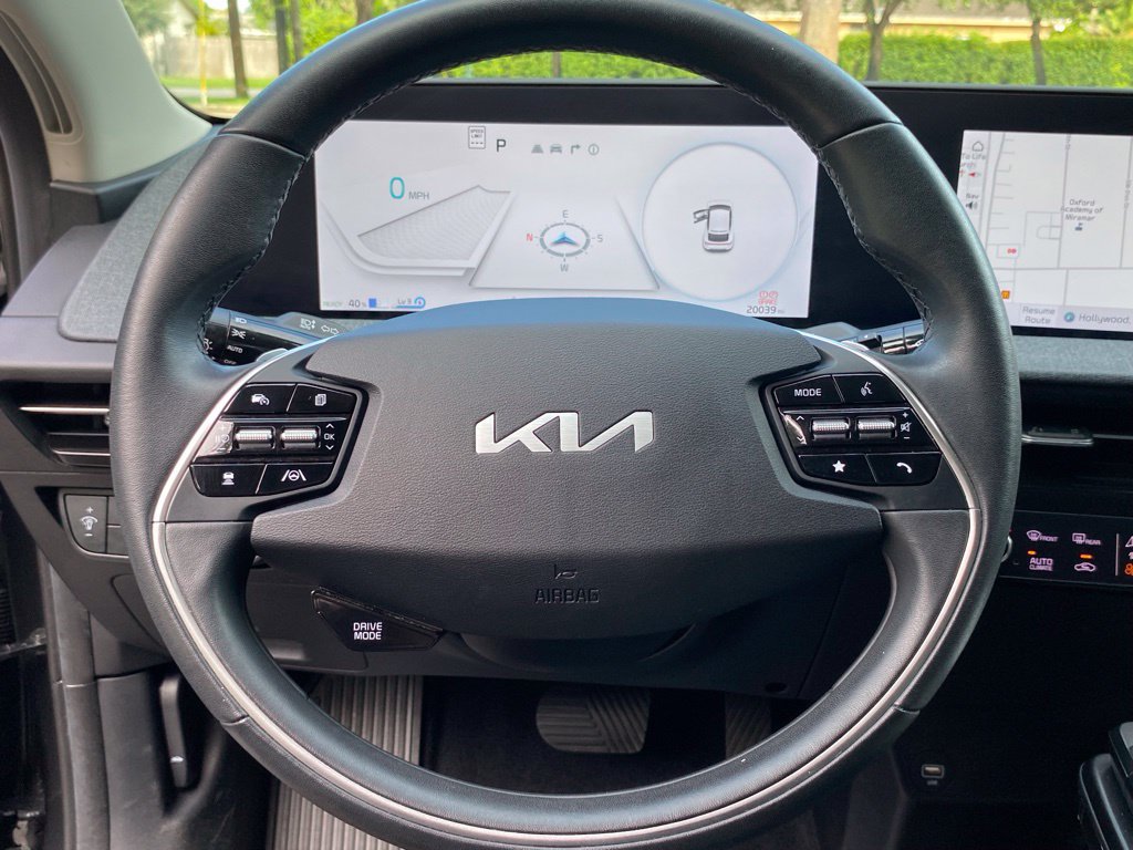 Used 2024 Kia EV6 Light RWD image 23