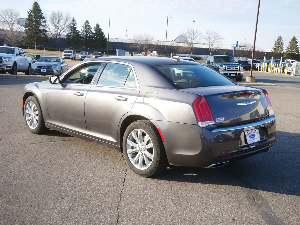 Used 2017 Chrysler 300 Limited AWD/4WD image 7