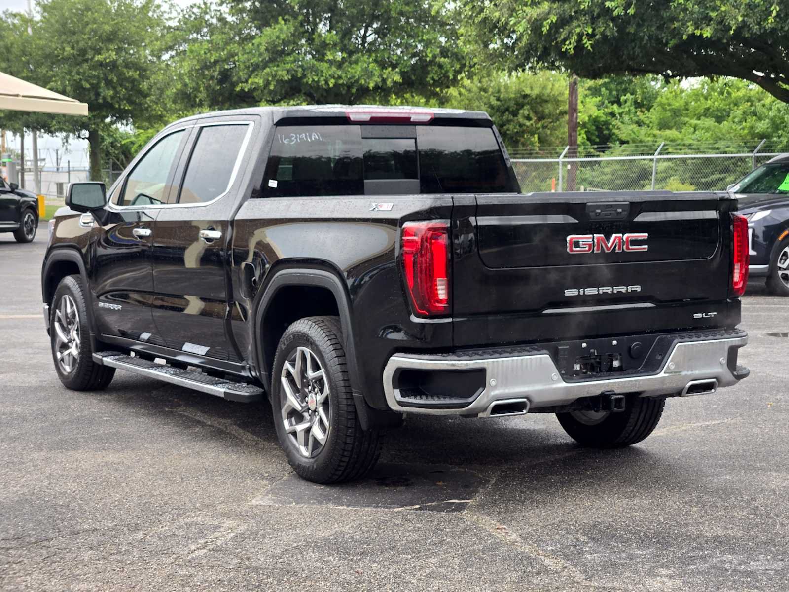 Certified 2024 GMC Sierra 1500 SLT AWD/4WD image 5