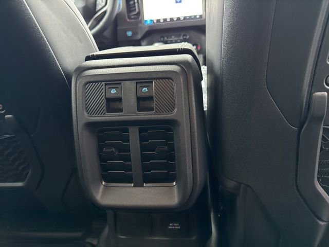 New 2025 Ford Bronco Badlands w/ Sasquatch Package AWD/4WD image 45