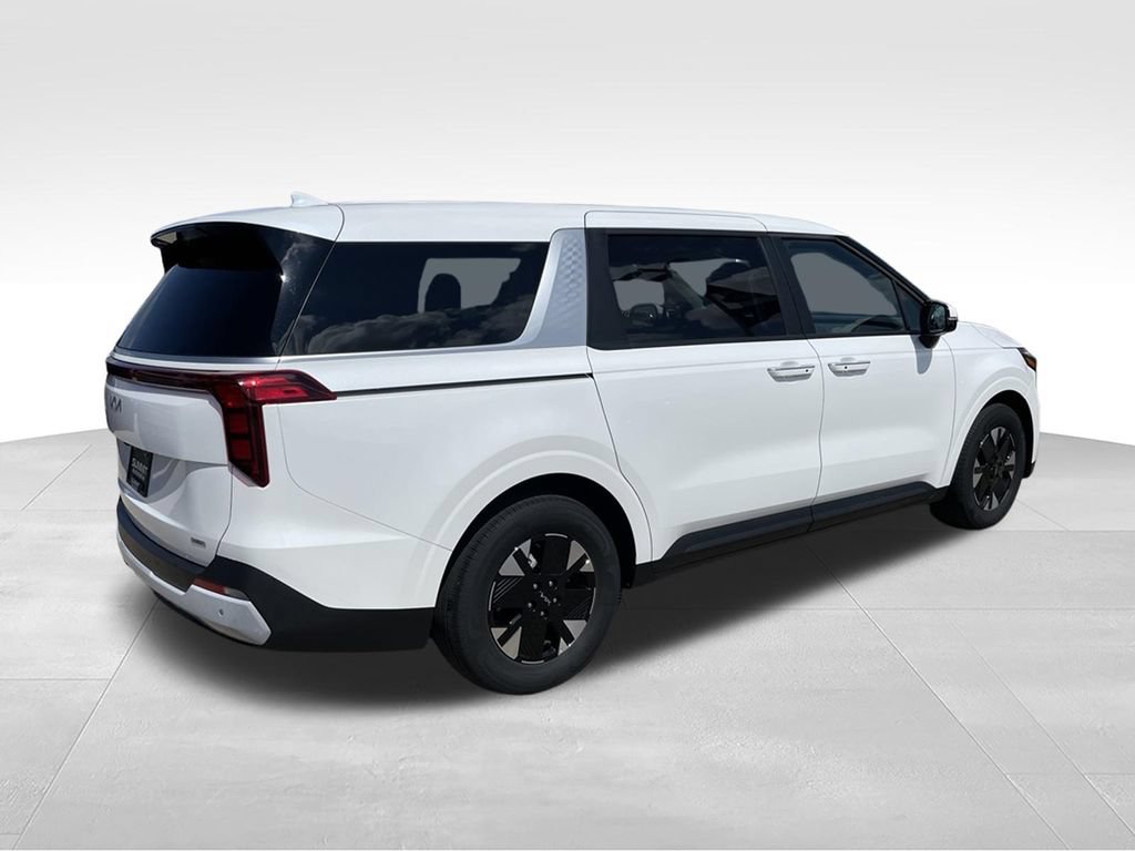Used 2026 Kia Carnival LXS FWD image 4
