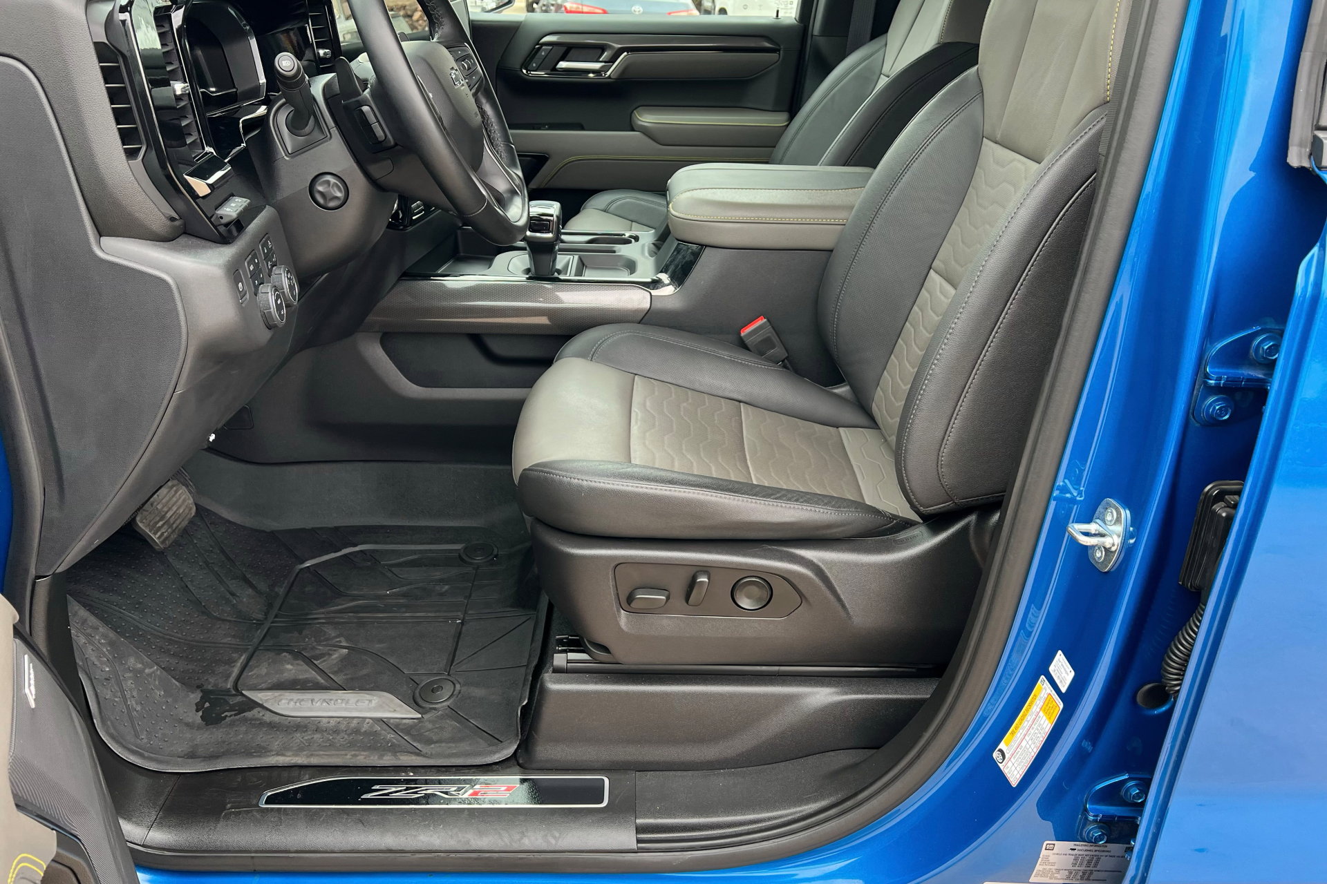 Certified 2023 Chevrolet Silverado 1500 ZR2 w/ Technology Package image 18