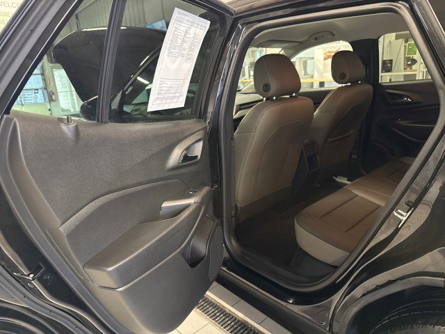 Used 2025 Chevrolet Trax ACTIV w/ Driver Confidence Package image 23