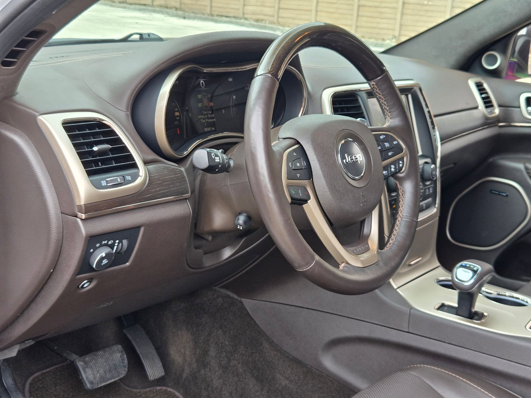 Used 2015 Jeep Grand Cherokee Summit w/ Platinum Series Group AWD/4WD image 13