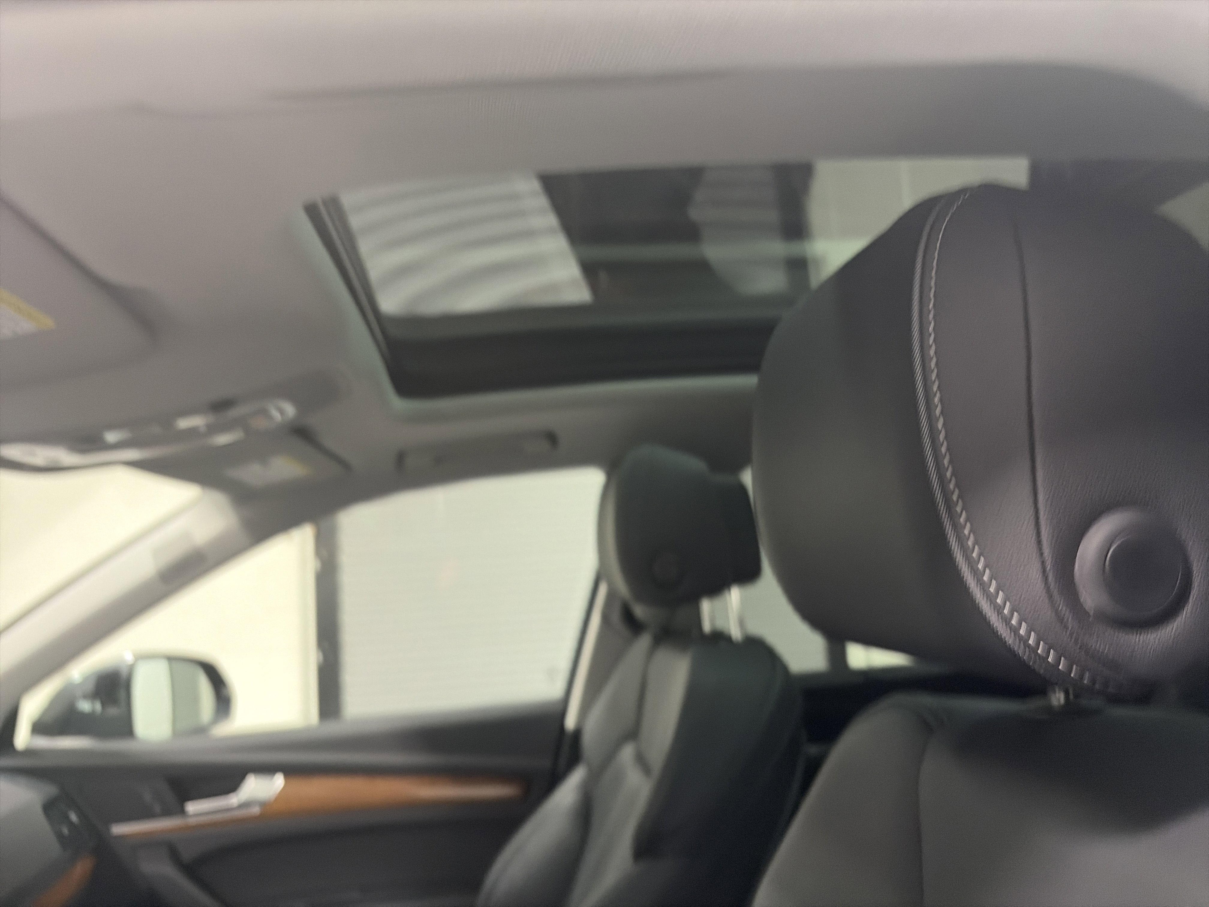 Used 2023 Audi Q5 2.0T Prestige w/ Prestige Package image 11