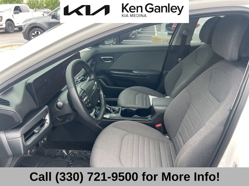 Certified 2025 Kia K4 EX FWD image 42