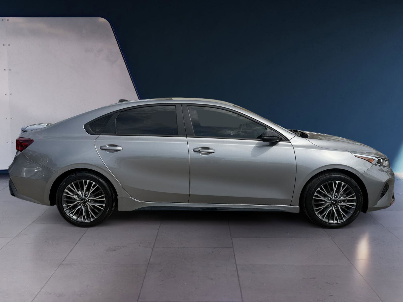 Used 2023 Kia Forte GT-Line image 6