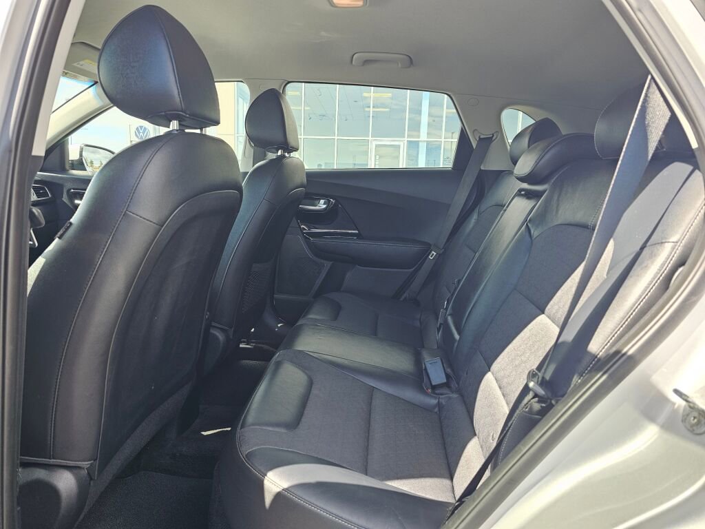 Used 2019 Kia Niro S Touring image 12